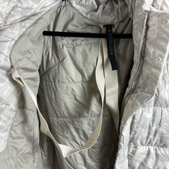 Lululemon Down Puffer Jacket Size L Maple Metamorphosis Light Neutral Multi - Picture 7 of 16
